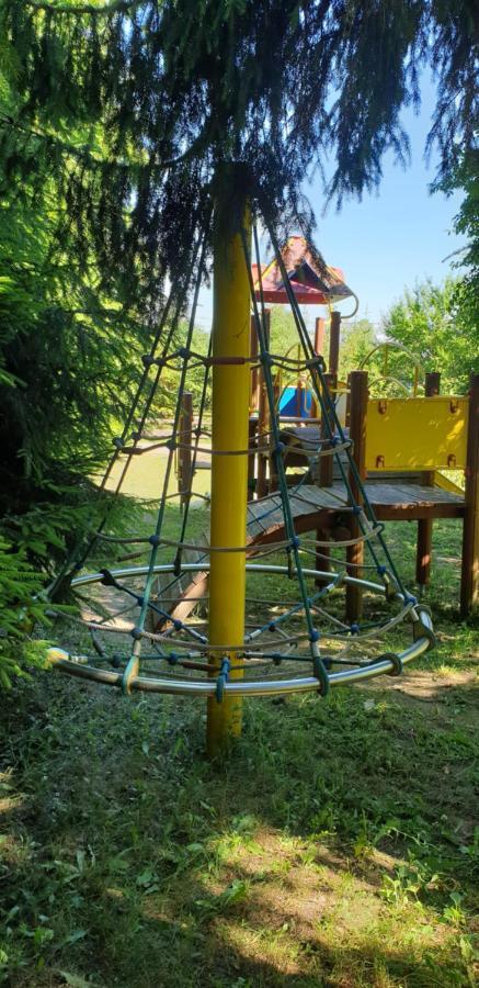 Siedlisko Pod Debem Guest house Wilimy